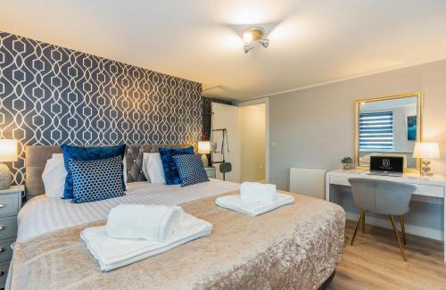 Andover Apartment | Family-Friendly Apartment in Andover with Smart TV & Netflix