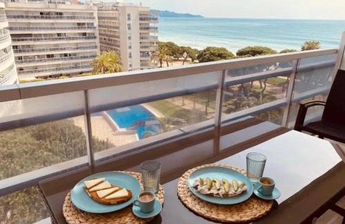 Blanes Apartment | Sea View 2-Bedroom Apartment with Shared Pool in Blanes