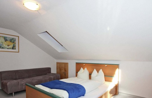 Fiss Apartment | Charming Apartment in Fiss at Ski Bus Stop