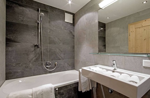 Gerlos Apartment | Inviting Gerlos Apartment with Private Sauna & Spa Access