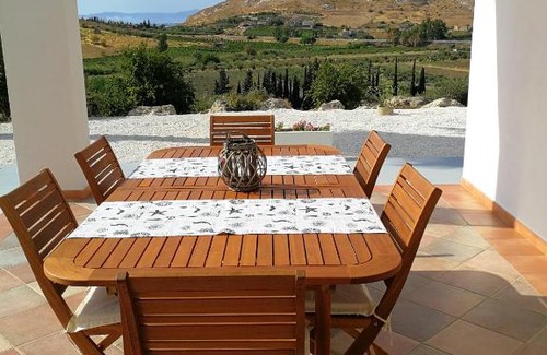 Montallegro Apartment | Bright Apartment with Sea View - Rated 9/10, Pet Friendly