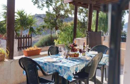 Borgo Bonsignore Apartment | Scenic Sea View Apartment Near Seccagrande - Family & Pet Friendly