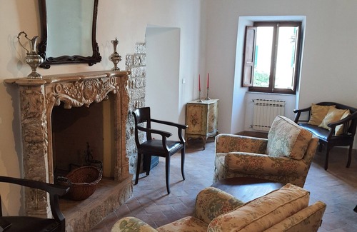 Spoleto Apartment | Medieval Tower Apartment with Breakfast & Family-Friendly Amenities
