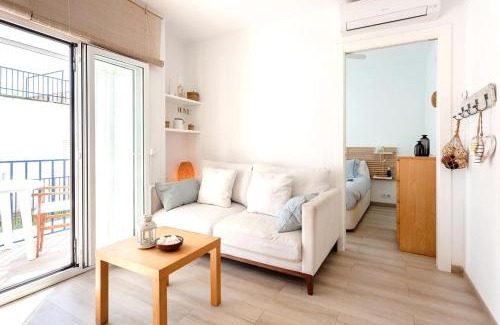Llafranc Apartment | Spacious 3-Bedroom Apartment with City View in Llafranc