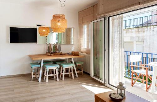Llafranc Apartment | Spacious 3-Bedroom Apartment with City View in Llafranc