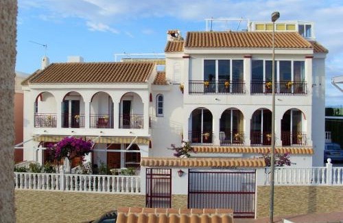 Puerto de Mazarron Apartment | Seaside 2-Bedroom Apartment with Shared Pool & Terrace