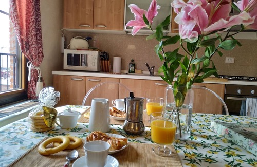 Molina Apartment | Idyllic Apartment in Molino Stucky with Pool & Spa Access