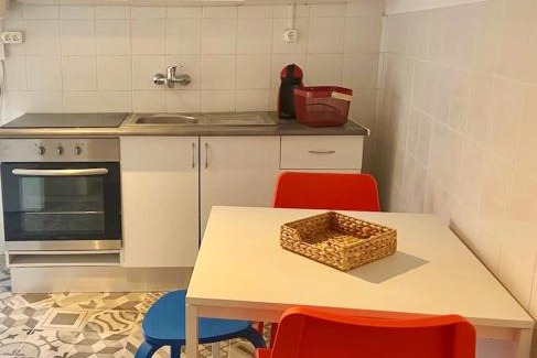 Palhais Apartment | Spacious Montijo Apartment with Convenient Parking