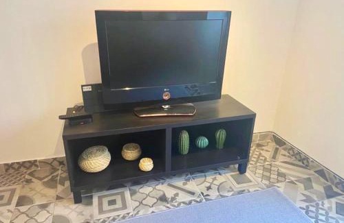Palhais Apartment | Spacious Montijo Apartment with Convenient Parking