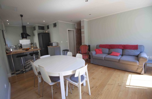 Colmar Centre Ville Apartment | Ideal Apartment Retreat in Colmar with Kitchen & Breakfast