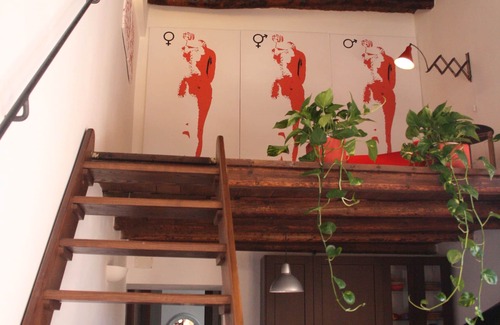 Historical Center Apartment | Historic Apartment25: Rated 10/10 with Family-Friendly Amenities