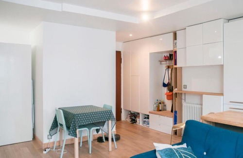 Butte-aux-Cailles Apartment | Cozy Apartment in the Heart of Paris with Family Amenities
