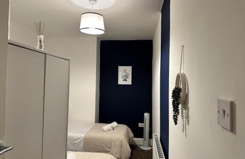 Huyton Apartment | Top-Rated Apartment Near Broad Green Hospital for Families
