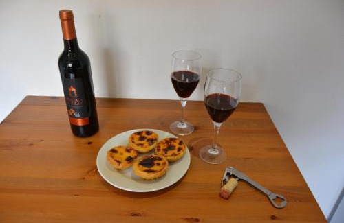 Alvalade Apartment | Pet-Friendly Apartment to Experience the Heart of Lisbon