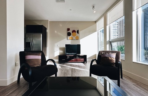 Westlake South Apartment | Charming Apartment in Downtown LA