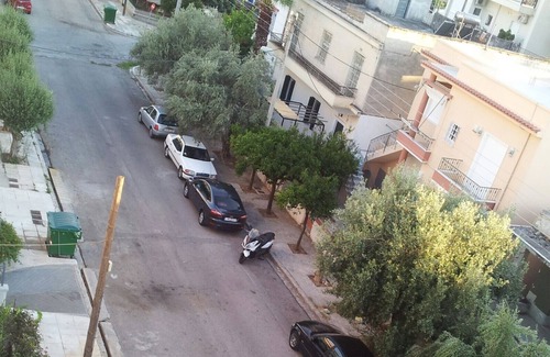 Ilioupoli Apartment | Charming Apartment Well Located