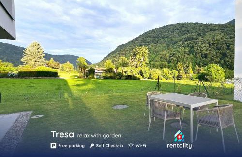 Sessa Apartment | Inviting Apartment with Garden & Convenient Parking