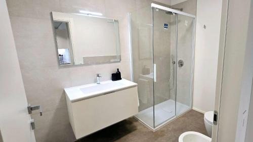 Sessa Apartment | Inviting Apartment with Garden & Convenient Parking