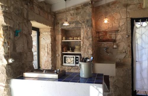 Marina di Pescoluse Apartment | Inviting Apartment with Jacuzzi & Sea View in Salve