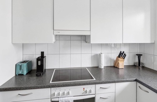 Center Apartment | Charming Apt 25 Mins from City Center