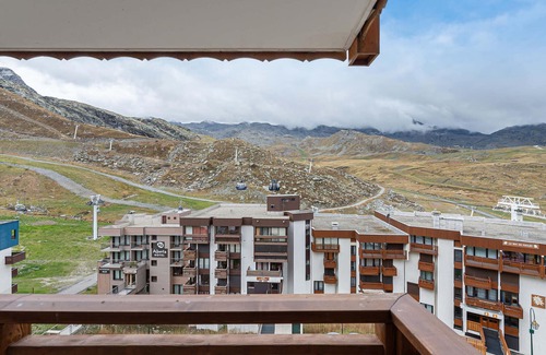 Val-Thorens Apartment | Cozy Apartment Val Thorens: Family-Friendly with Spa Access
