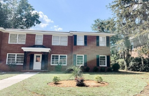Midtown Apartment | Cozy Apartment Steps from Savannah's Historic District