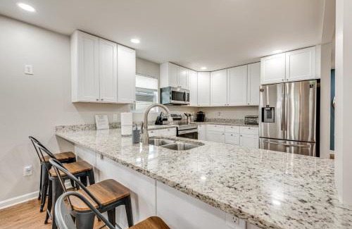 Jefferson Park House | Inviting Atlanta Home with Yard, Perfect for Families!