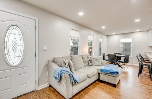 Jefferson Park House | Inviting Atlanta Home with Yard, Perfect for Families!
