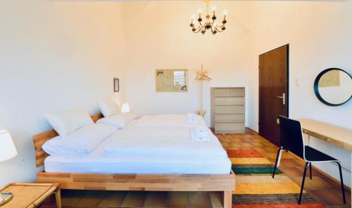 Stuwerviertel Apartment | Cozy Attic Apartment Steps from Messe Wien & City Center