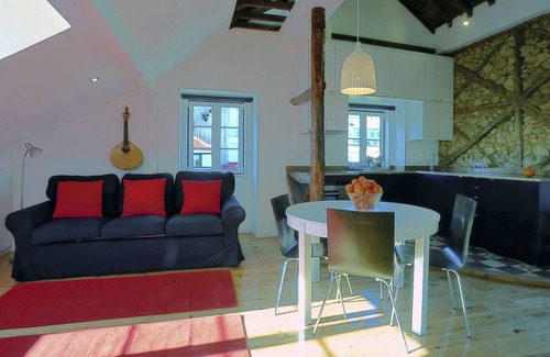 Alfama Apartment | Panoramic Terrace with Pantheon View in Alfama, Lisbon