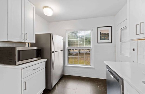 South Manchaca House | Pet-Friendly Austin Home with Spacious Backyard & Breakfast