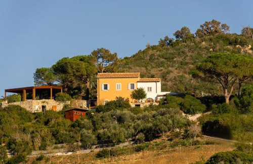 Campo nell'Elba Bed & Breakfast | Scenic B&B Arcipelago with Oceanfront Views & Spa