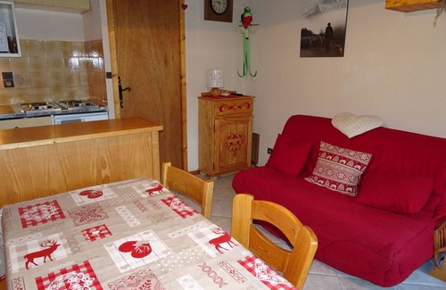 Champagny-en-Vanoise Apartment | Family-Friendly Apartment in Champagny-en-Vanoise for 4