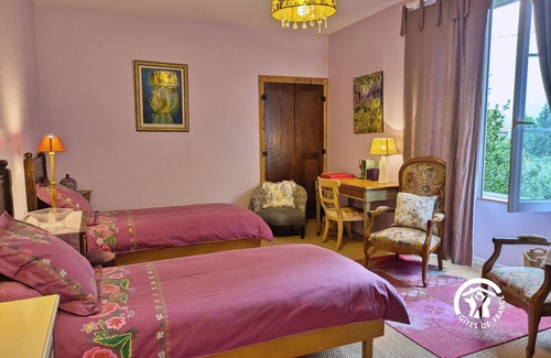 Niort-la-Fontaine Bed & Breakfast | Cozy Studio Flat in Lassay-les-Châteaux for Two