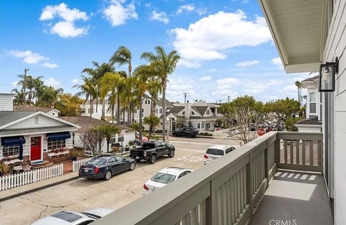 Balboa Island House | Experience Balboa Island Retreat with Hot Tub & Top Ratings