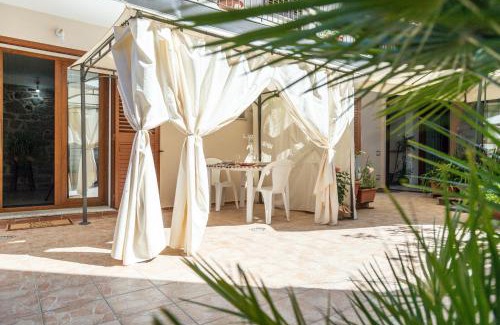 Bari Sardo Apartment | Discover Bari Sardo: Pet-Friendly Oceanfront Retreat