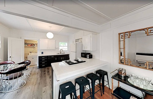 Morro Bay House | Cozy Beach Cottage Steps from the Shore with Pool Access