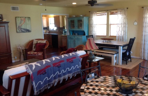 Rockport House | Beach House in Rockport: Relax by Pool & Enjoy Spa Amenities
