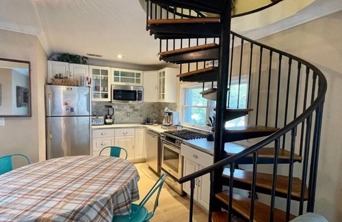 Manasquan Cottage | Beach Cottage Steps from the Ocean with Pet-Friendly Perks