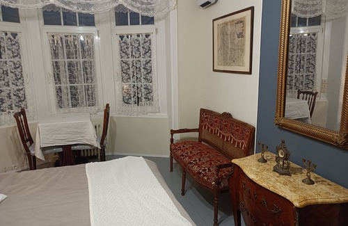 Calais City Center Bed & Breakfast | Cozy Bed and Breakfast in Central Calais Awaits You