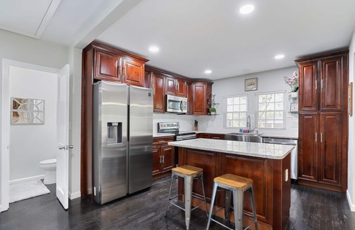 Marietta House | Inviting 2.5 Bath Home in Marietta, Georgia - Perfect for Families