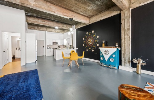 Birmingham Condo | Guest Rated 10/10: Boho Loft on Historic Morris Ave