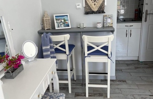 Frourion Apartment | Beautiful Boutique Studios in Assos with Ocean Views