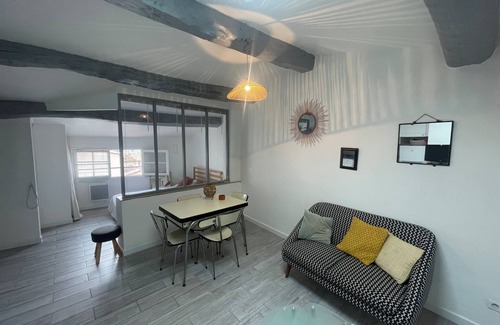 La Cadiere-d'Azur Apartment | Charming, bright studio in the heart of the picturesque village of La Cadière-d'Azur