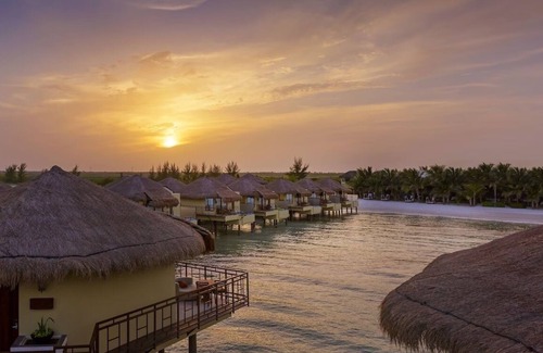 Villa Juarez House | Charming bungalow in amazing Playa del Carmen overwater
