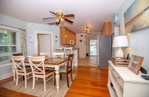 Gulfport House | Prime Location Near Shops, Beach & Pool - Guest Rated 9.8