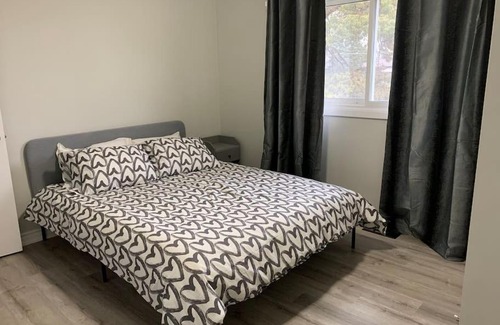 Chippawa House | Welcoming Bungalow Retreat in Chippawa near Niagara Falls