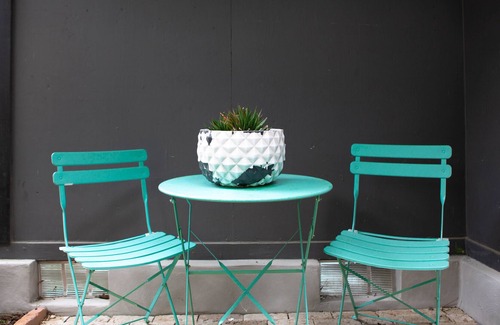 Dawson House | Charming bungalow & studio near downtown & SoCo