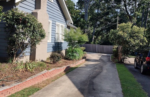 Anderson House | Charming Bungalow with rocking chair front porch in the heart of Anderson!