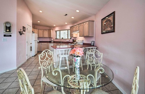 Burnsville Apartment | Pet-Friendly Burnsville Apartment with Scenic Views